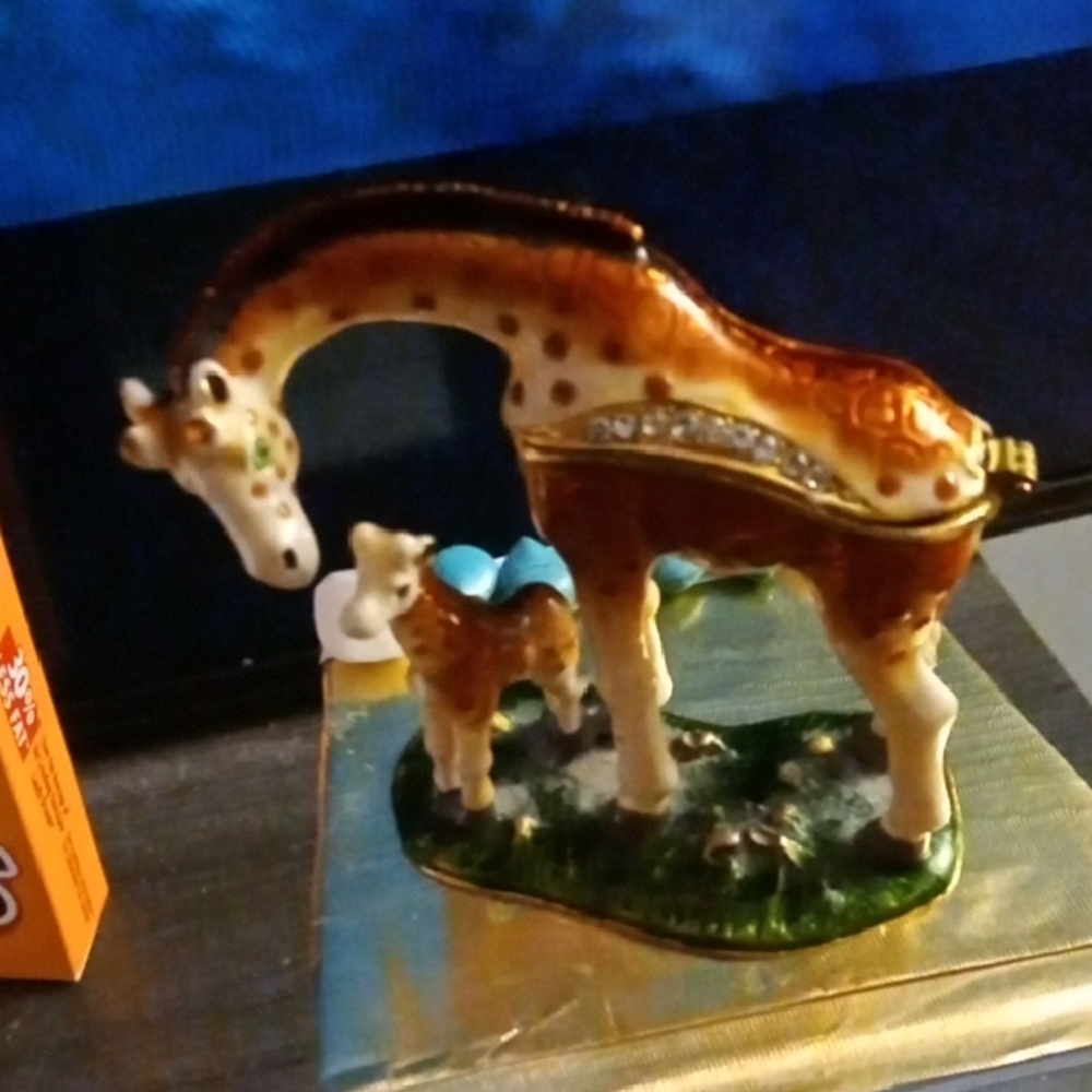 Giraffe Figurine with Baby and Rhinestone Accents